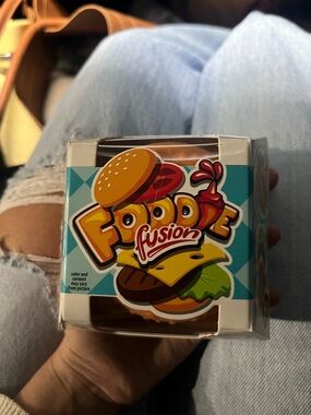 New in box TikTok viral jaru foodie fusion play burger deluxe squishy